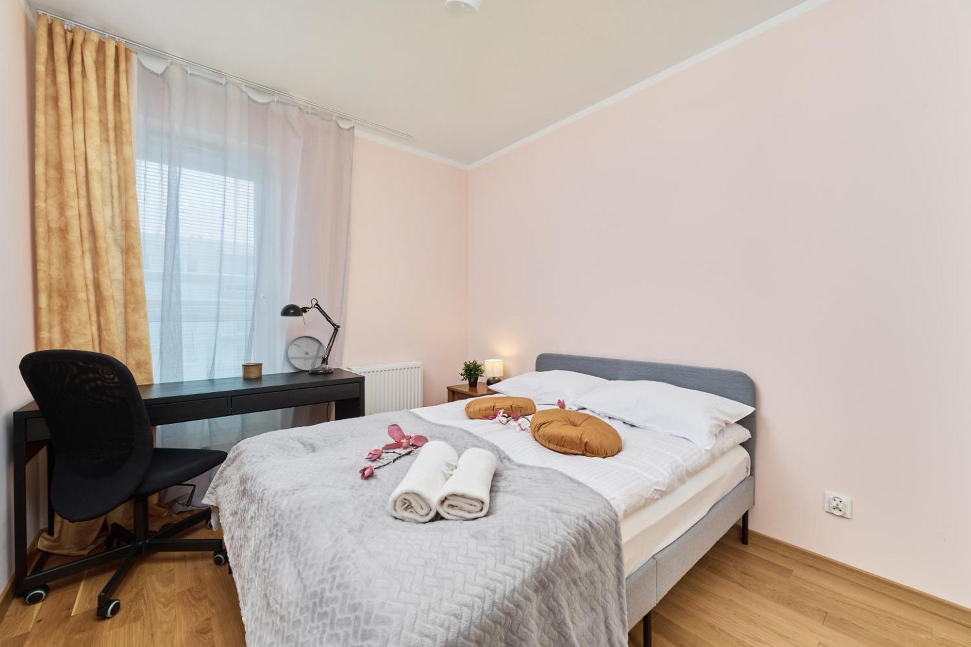 Wroclaw Rose Apartments By Noclegi Renters Luaran gambar