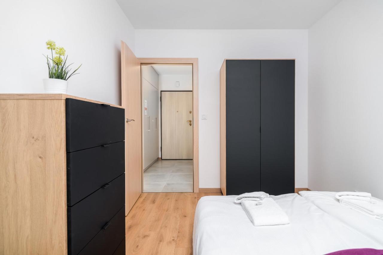Wroclaw Rose Apartments By Noclegi Renters Luaran gambar