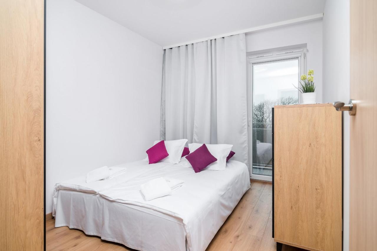 Wroclaw Rose Apartments By Noclegi Renters Luaran gambar