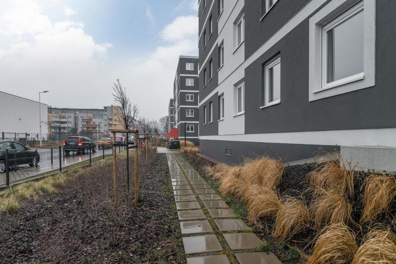 Wroclaw Rose Apartments By Noclegi Renters Luaran gambar